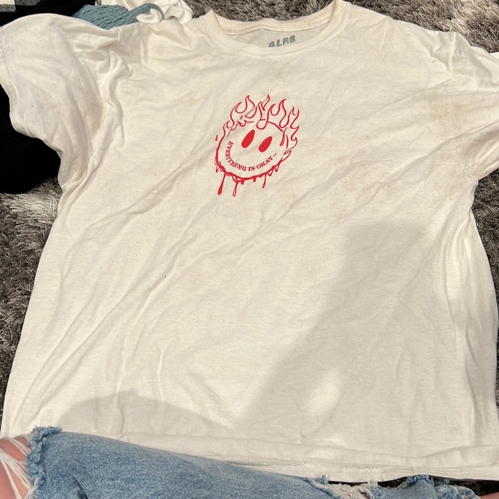 white tee
